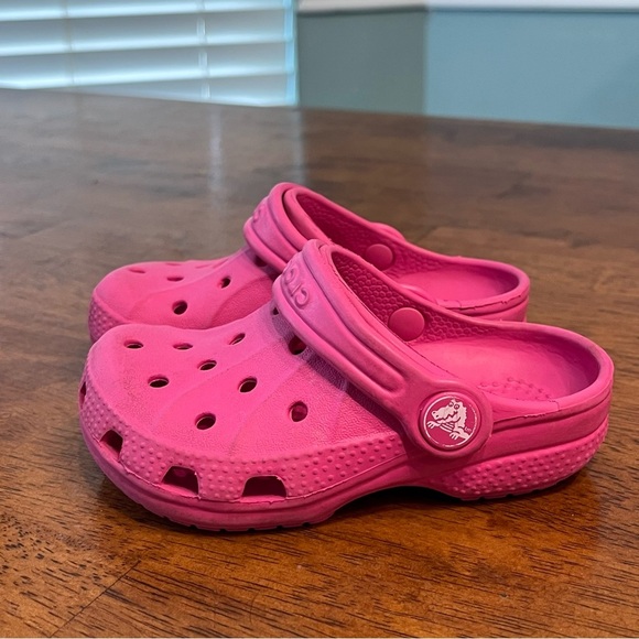 Crocs Dark Pink clog sandal shoe size 6-7 - Picture 6 of 10